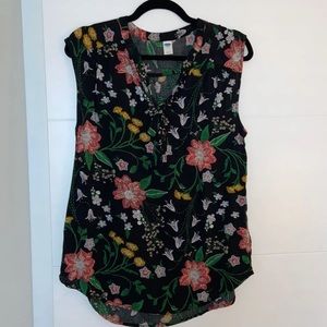 Sleeveless blouse